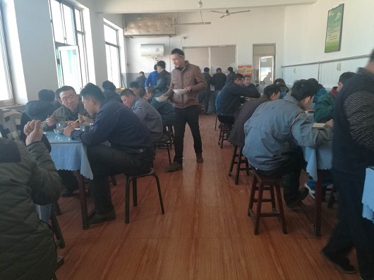 近日山西盛大鋼結構食堂被吃貨們擠爆啦，到底是何美味？